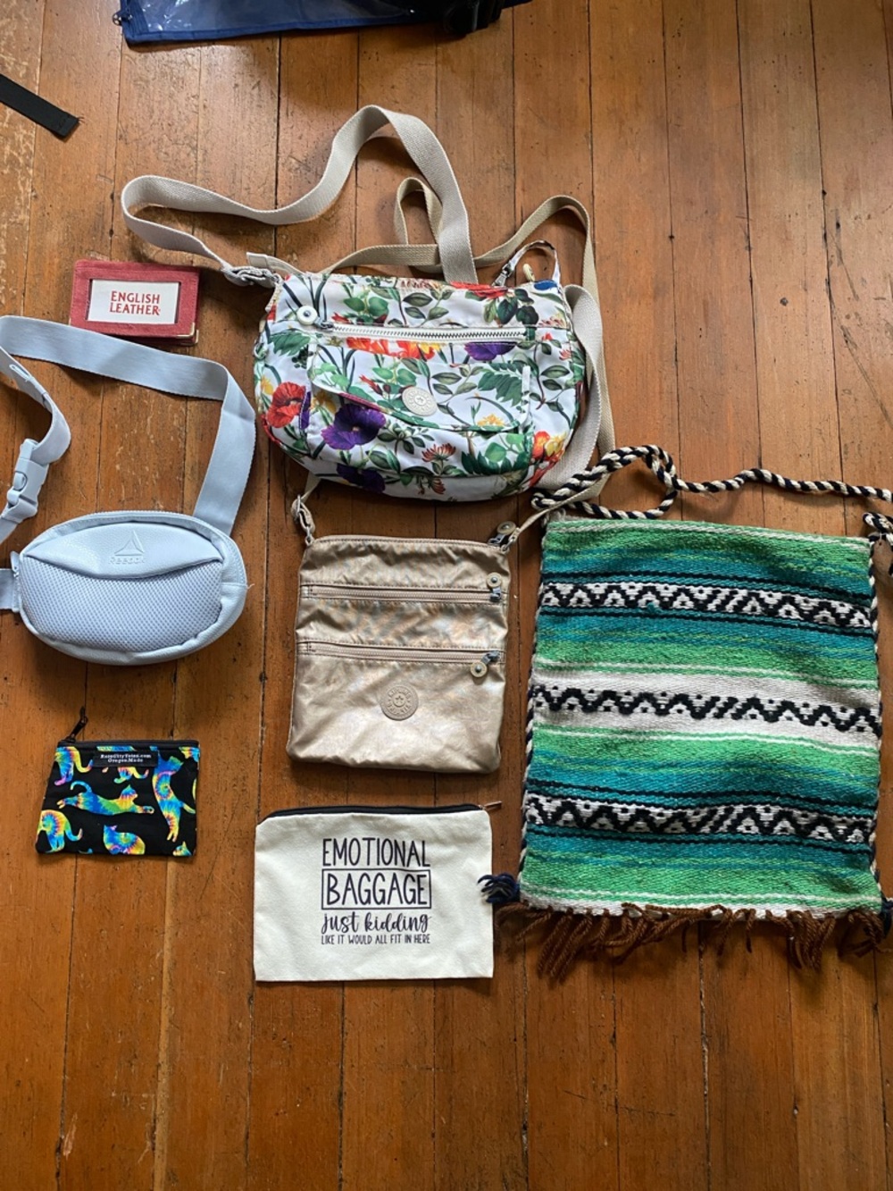 Bag lot reebok , kipling , homemade floral